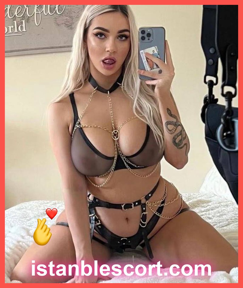 Aylin, 21 — Çubuklu vitrin kartı